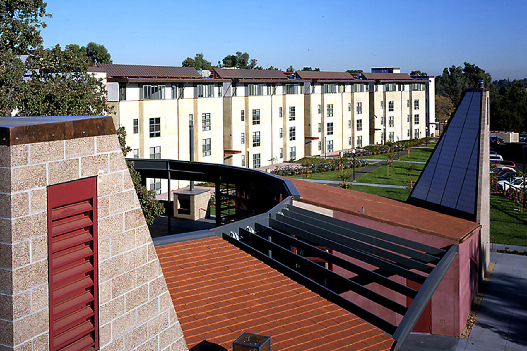 The Richard W. Lyman Graduate Residences at Stanford University in the Bay Area are shaped around the landscape to connect the students to the natural world.