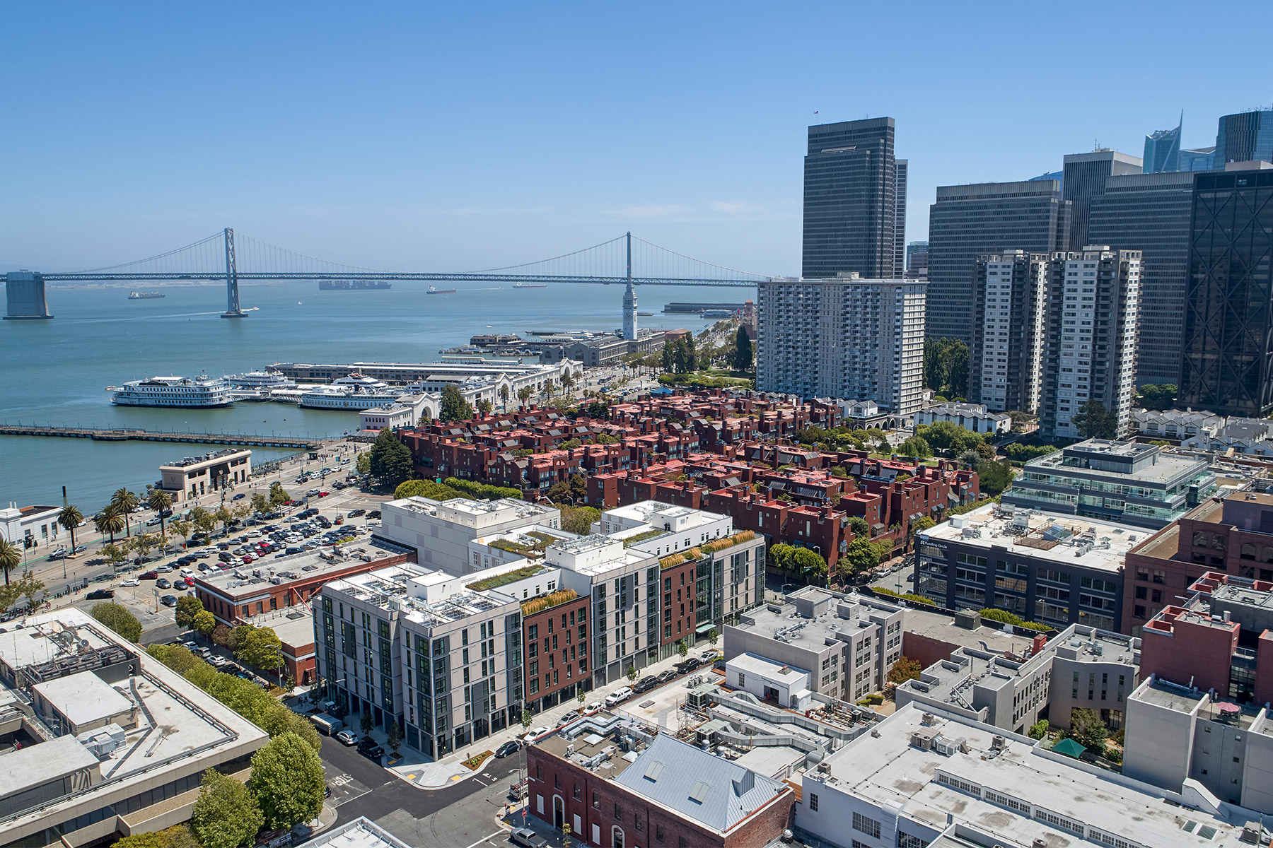 88 Broadway occupies the site of the former Embarcadero Freeway and provides affordable housing for families in the Northeast Waterfront Historic District.