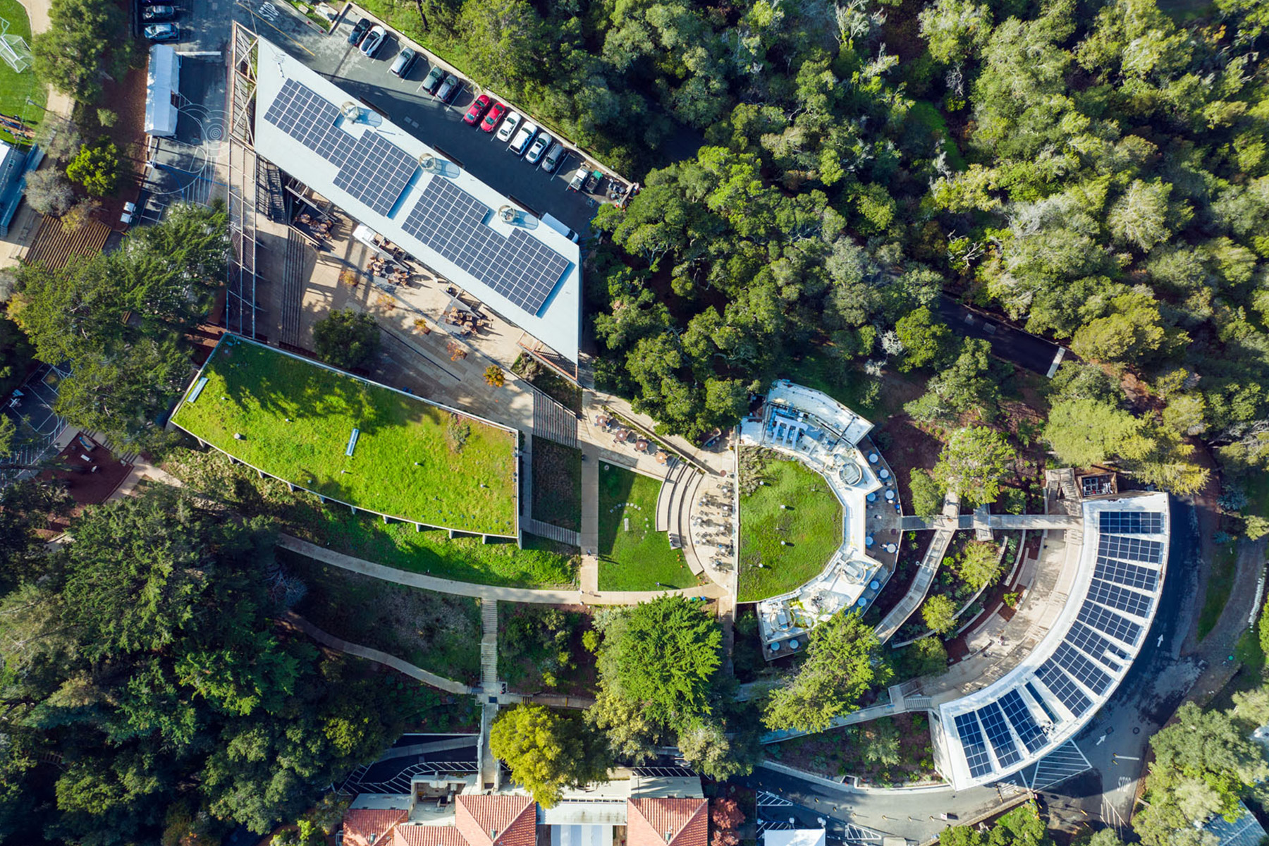 The new Science and Environmental Center supports the school’s evolving mission of sustainability and environmental stewardship as a foundation of 21st century education.